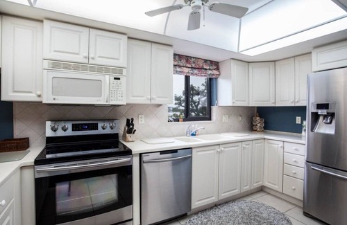 Bonita Springs Condo | Condo ∙ 2 bedrooms ∙ 4 guests