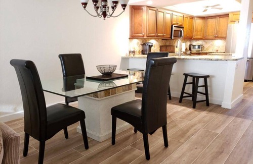 Bonita Springs Condo | Condo ∙ 2 bedrooms ∙ 4 guests
