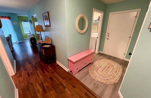 Surfside Beach Condo | Condo ∙ 2 bedrooms ∙ 5 guests