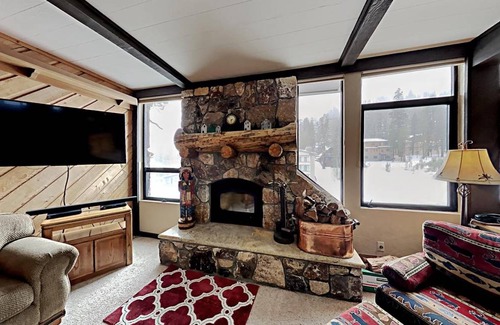 Mammoth Lakes Condo | Condo ∙ 2 bedrooms ∙ 6 guests