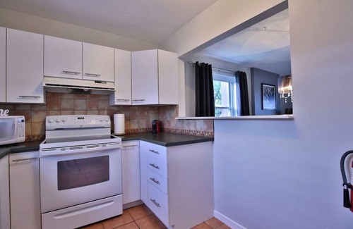 Magog Condo | Condo 2 rooms club azur near the lake - legal