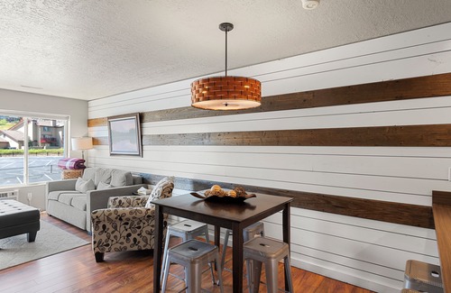 Harbor Village Condo | Condo - #202 Mountain View | 1 Bed, 1 Bath