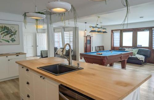 Ste Anne de Beaupre Apartment | Condo #3 - 2 min Bord de l'eau Billard & Barbecue