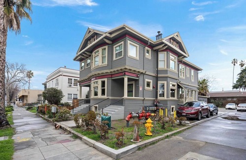 San Jose Apartment | Condo 3 @City Hall & SJSU - 2Bed, 2Baths