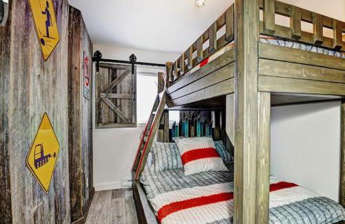 Stoneham Apartment | Condo 304 33 Chemin du Hameau by Les Chalets Alpins