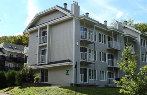 Stoneham Apartment | Condo 306 33 Chemin du Hameau by Les Chalets Alpins