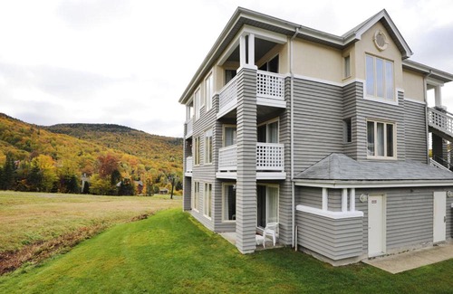 Stoneham Apartment | Condo 41 24 Chemin du Hameau by Les Chalets Alpins