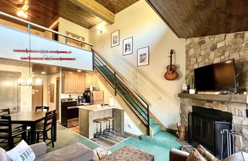 Lutsen Condo | Condo at Lutsen Mtn Ski in Ski out Hike Bike Ski Swim etc