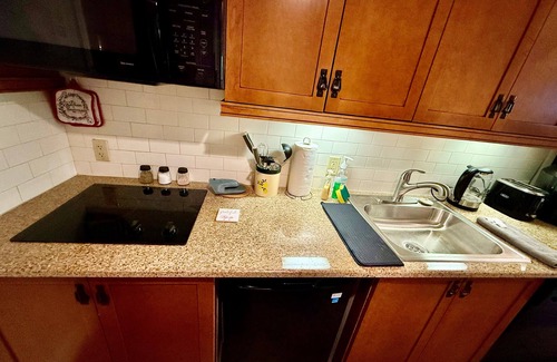 Vernon Condo | Condo at Mtn Creek 1 Bdr 1 Bath sleep 4 Mtn view #234