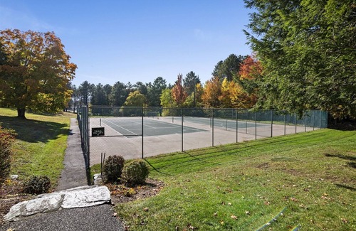 Stowe Area Condo | Condo at Stowe`s Toll House | Ski-in/Ski-out!