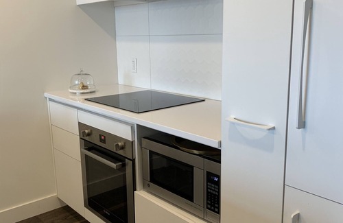 International District Apartment | Condo Centre Ville Montreal
