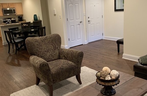Highland Park Condo | Condo - Downtown Highland Park