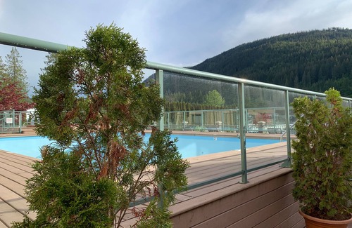 Sicamous Condo | Condo Downtown Sicamous sledding paradise