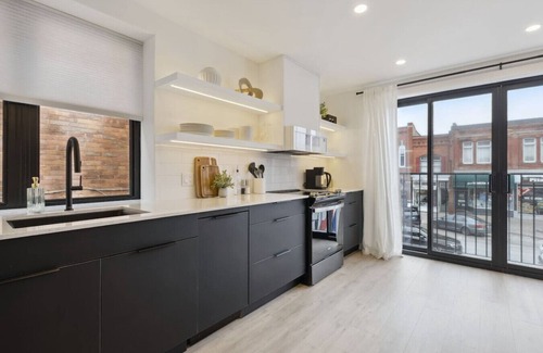 Collingwood Condo | Condo for 4 Overlooking Downtown Collingwood