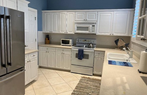 Bonita Springs Condo | Condo in gated community overlooking lake