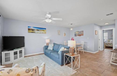 Gulf Shores House | Condo in Gulf Shores King Suite