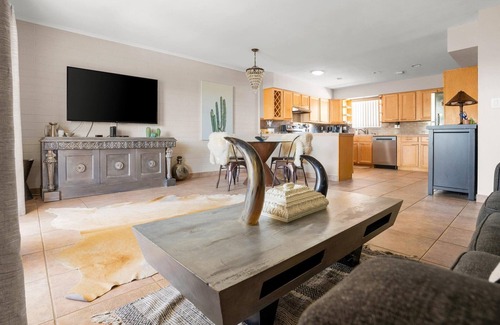 Southwest Village Condo | Condo in Old Town with Pool & Prime Location