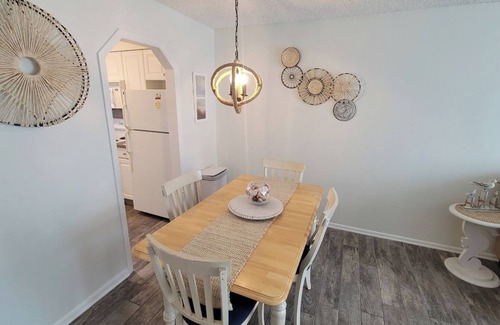 Sea Isle City Condo | Condo in the Heart of Sea Isle: Unit 201