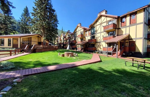 Red River Condo | Condo in the mountains!
