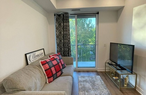 Waterloo Condo | Condo in Waterloo