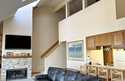 Suttons Bay Condo | Condo in world class Leelanau Peninsula, Suttons Bay Beach Condo