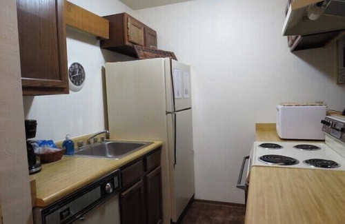 Angel Fire Condo | Condo just a Walk from the Chair Lift