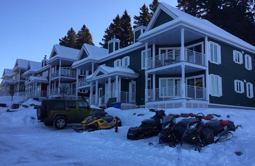 Saint Donat Condo | Condo Lac Archambault 305
