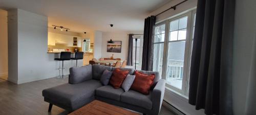 Saint Donat Apartment | Condo Lac Archambault 305
