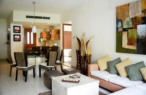 Playa Diamante Apartment | Condo Mayan Lakes