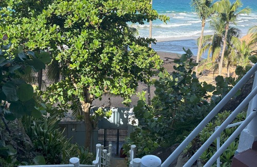 La Pared Condo | Condo Nappa Luquillo Luxury Beachfront Corner Unit Loft W/Balcony On The 17 Fl.