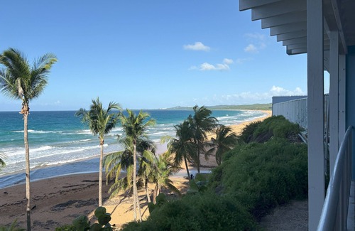 La Pared Condo | Condo Nappa Luquillo Luxury Beachfront Corner Unit Loft W/Balcony On The 17 Fl.