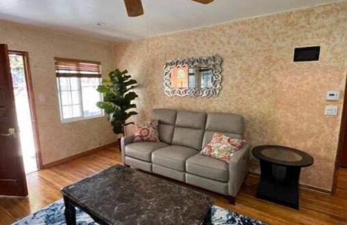 Sunset Park House | Condo Near Beach SM