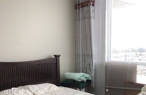 Coquitlam Condo | Condo near malls, many restaurants nearby sky train
