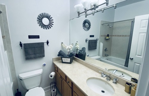 Dunning Condo | Condo Near O'Hare & Downtown - 15 & 25 Min Away
