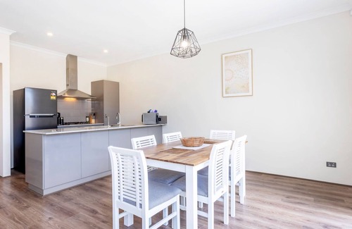 Harrisdale House | Condo on Bambili in the heart of Harrisdale