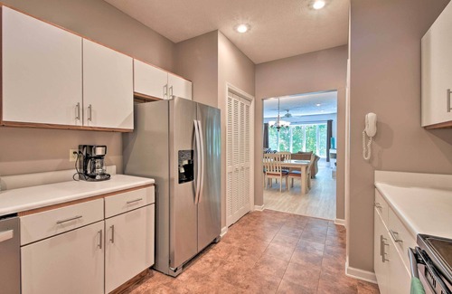 Salem Condo | Condo on Lake Keowee w/Resort Amenities & Pool!