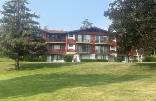 Gaylord Condo | Condo on Otsego ski and golf resort in Gaylord fun for every season