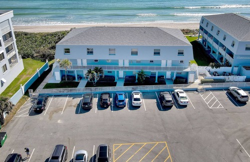 South Patrick Shores Condo | Condo on-the-beach! Direct ocean views!