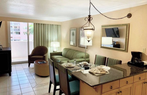 Palm Beach Shores Condo | Condo On The Beach! Singer Island | Beachfront Location