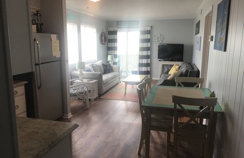 Murrells Inlet Condo | Condo on Wide, Quiet, Family-Friendly Beach