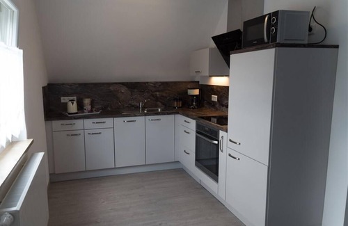 Neusitz Condo | Condo-Private Bathroom-Einhorn