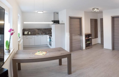 Neusitz Condo | Condo-Private Bathroom-Einhorn