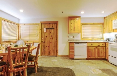 Tahoya Shores House | Condo-Private Beach!