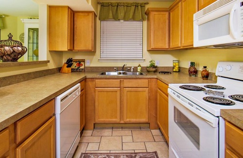 Branson Condo | Condo Resort with Serene Outdoor View