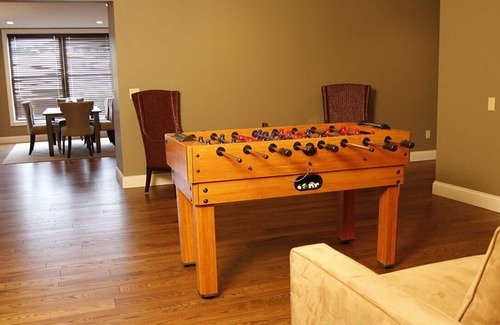 French Lick Condo | Condo Sleeps up to 8/Unit 205/Right acrooss the road from French Lick Hotel!