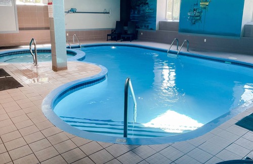 Magog Apartment | Condo sur le Memphrémagog Avec Piscine et spa