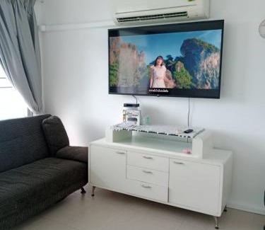 Ban Bang Saen Apartment | Condo The Beach Bangsaen 327/38