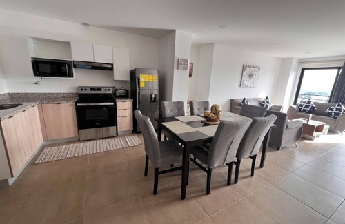 San Salvador Condo | Condo: The Flats La Vista - El Salvador del Mundo: Cozy 3 Bedroom, 3 bathroom.
