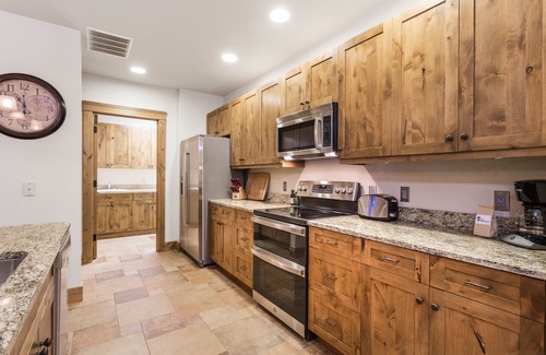 Bigfork Condo | Condo w/private boat slip, fireplace, A/C - Marina Cay Estates Lake Daze