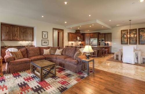 Big Sky Condo | Condo w/private hot tub, fireplace, great views & community gym - Mountain Lake Luxury Lookout